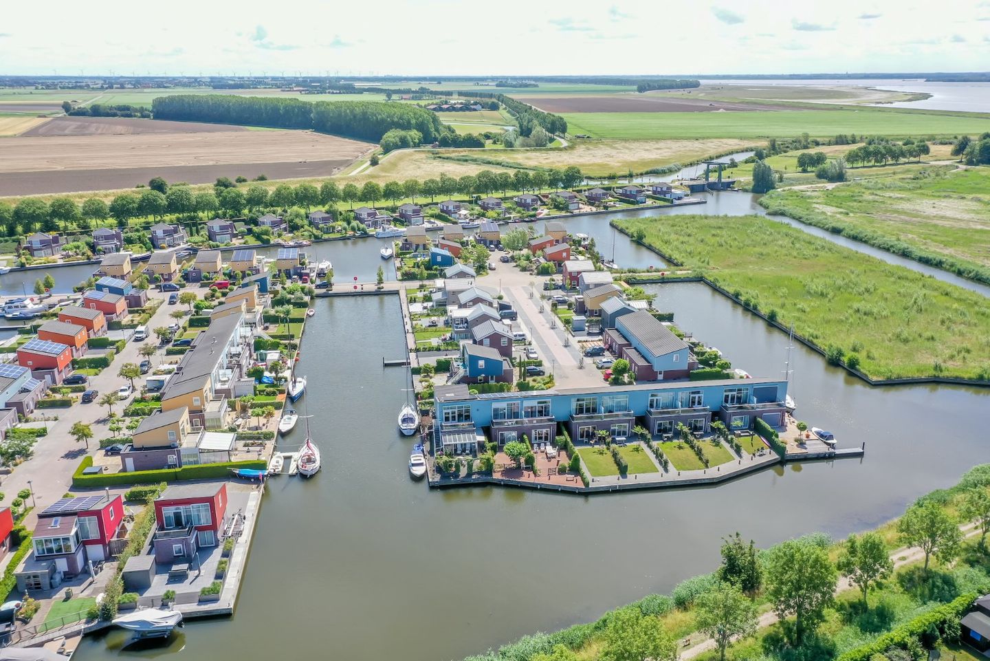 Foto 25 van Suisendijk 14-76