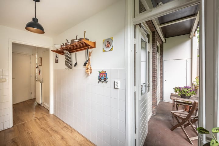 Photo 9 of Zeeburgerdijk 74-1