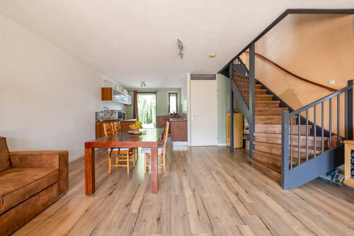 Photo 10 of Carol Vogesgracht 31