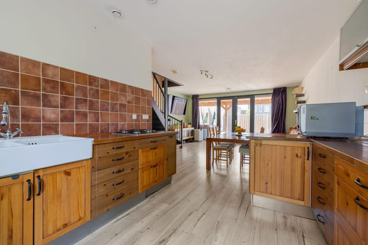 Photo 14 of Carol Vogesgracht 31