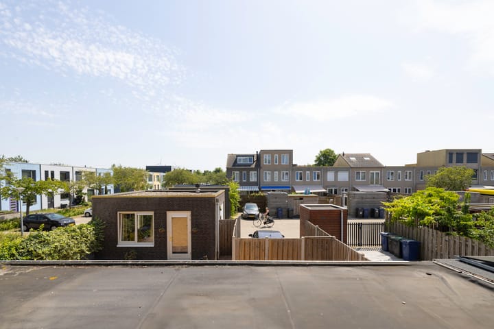 Photo 21 of Carol Vogesgracht 31