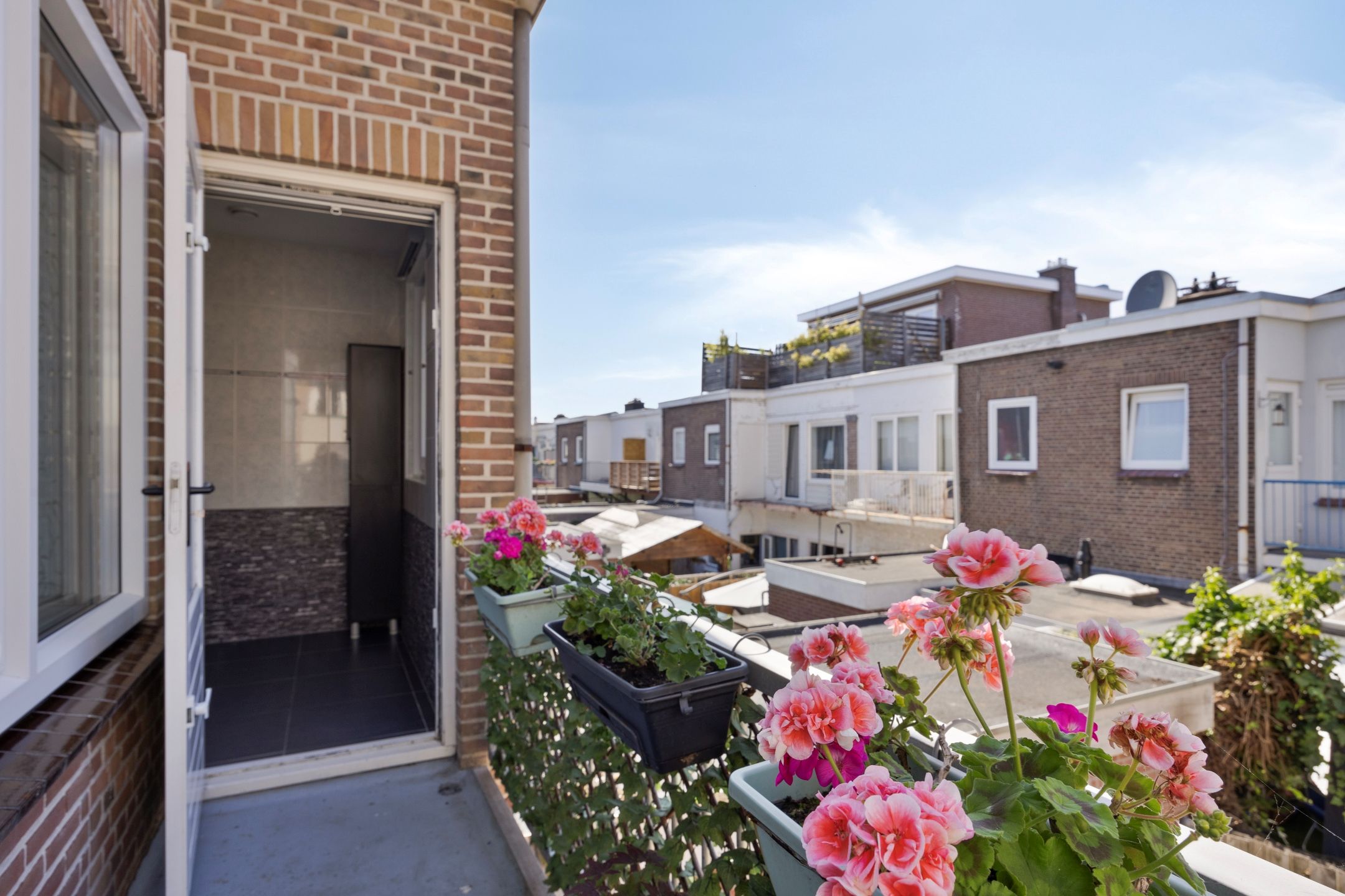 Photo 15 of Van der Gaagstraat 69