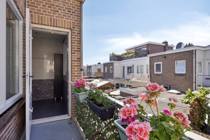 Foto 15 van Van der Gaagstraat 69