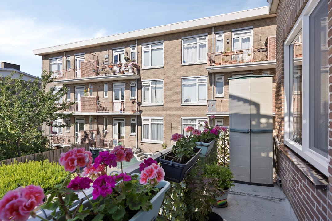 Photo 16 of Van der Gaagstraat 69