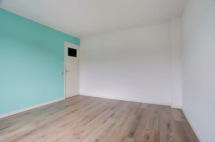 Photo 15 of Plechelmastraat 12