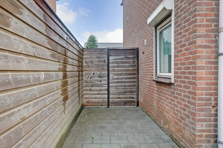 Photo 28 of Plechelmastraat 12