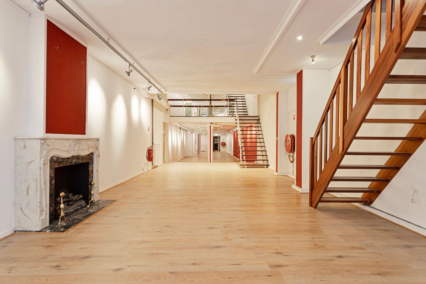Bekijk foto 4 van Hoofdstraat 64