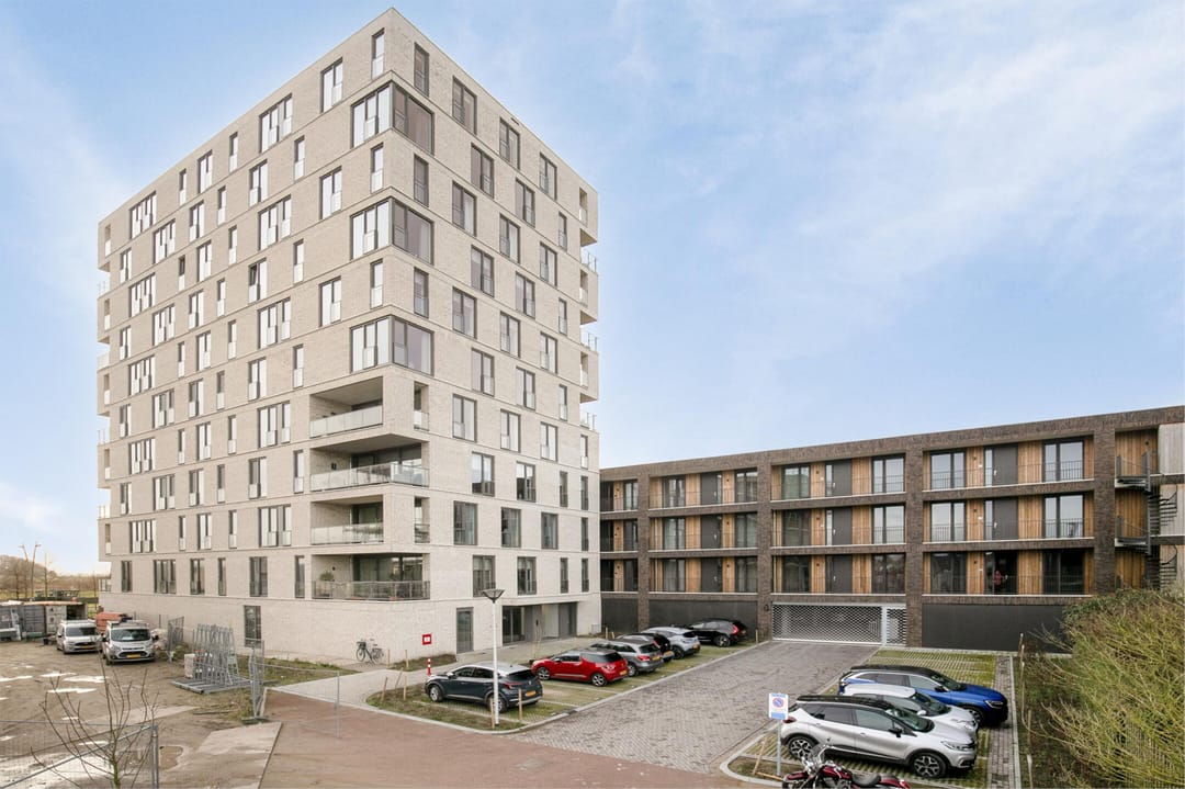 Photo 2 of Beemdkroon 216