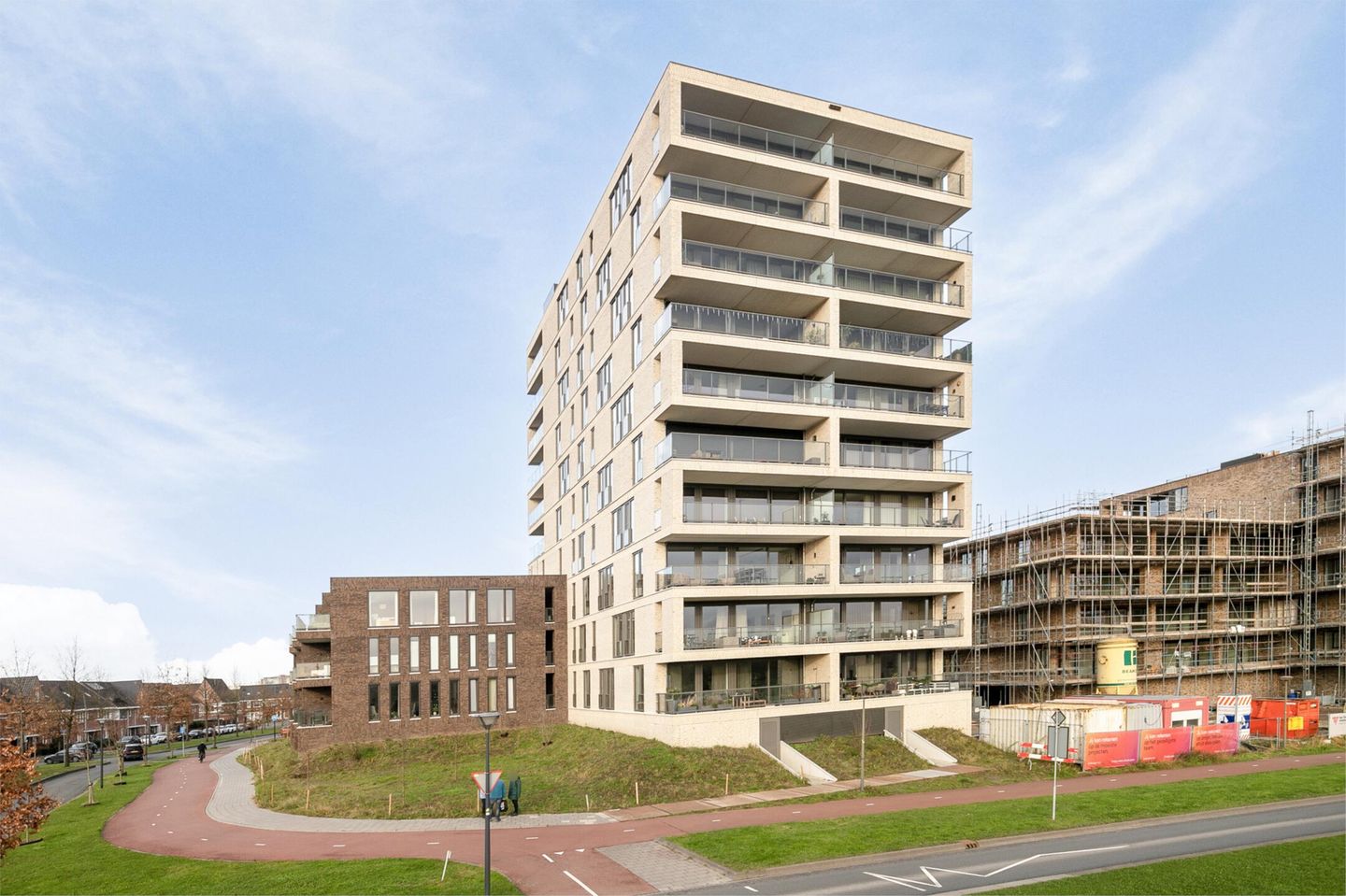 Photo 5 of Beemdkroon 216