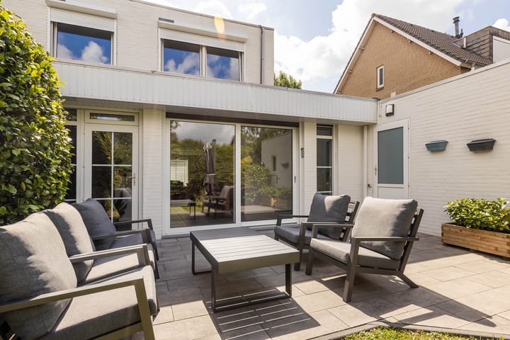 Foto 33 van Wielewaalstraat 9