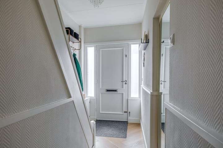 Photo 6 of Juliana van Stolberglaan 4