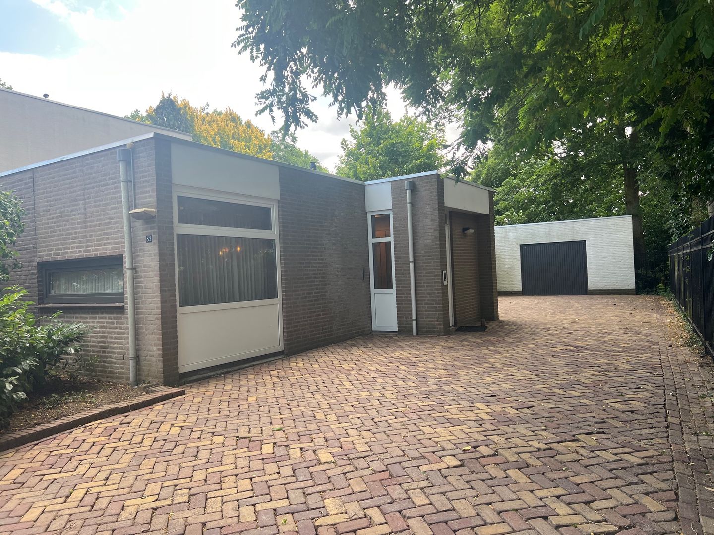 Bekijk foto 3 van Kasteellaan 82
