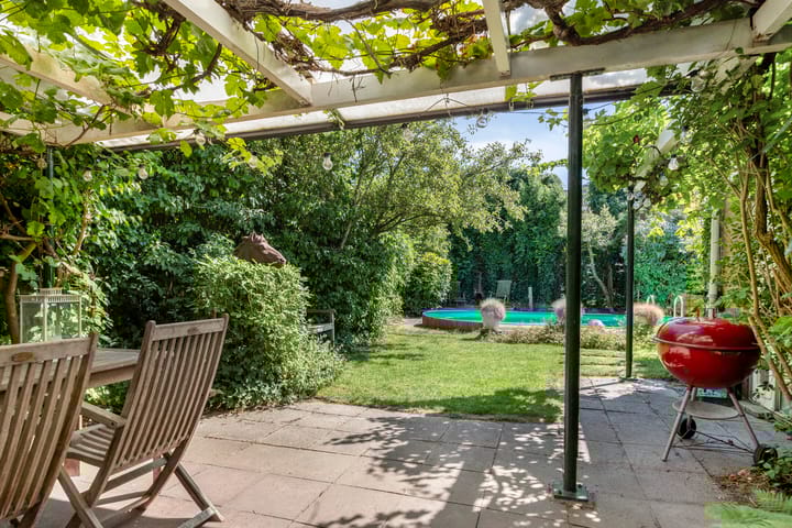 Photo 35 of Leidsemeerstraat 63