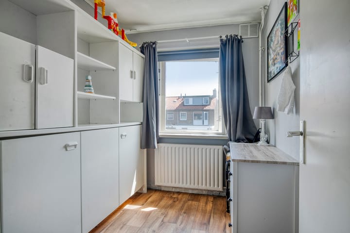 Foto 24 van Cederstraat 18