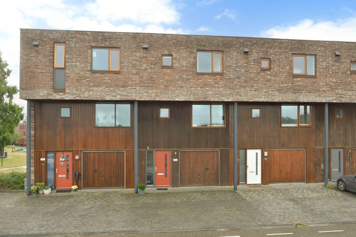 Foto 1 van Forel 370