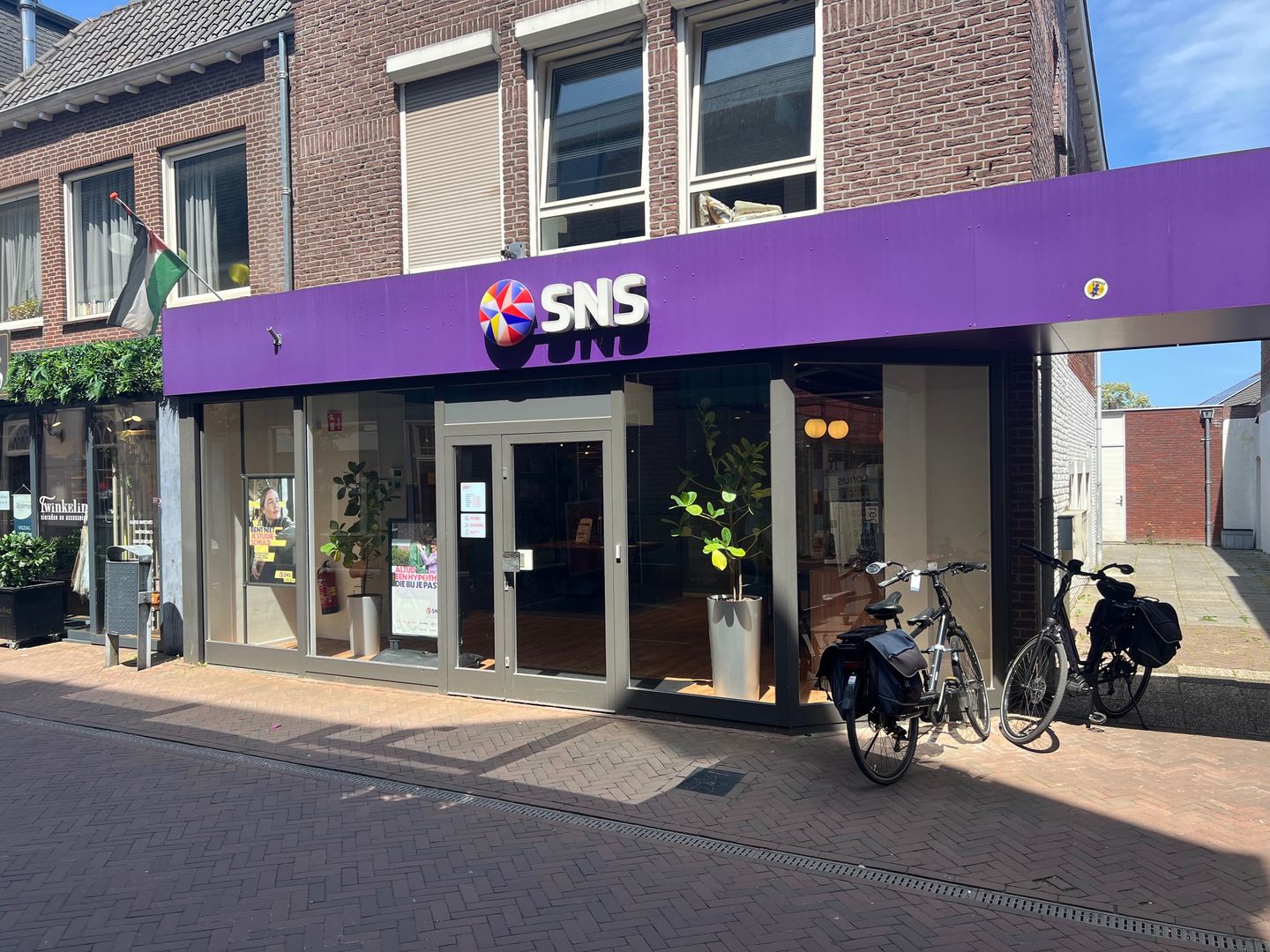 View photo 1 of Steenstraat 65