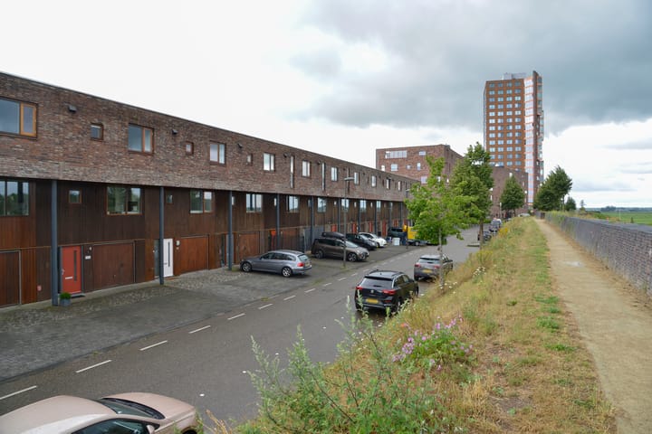 Foto 25 van Forel 370