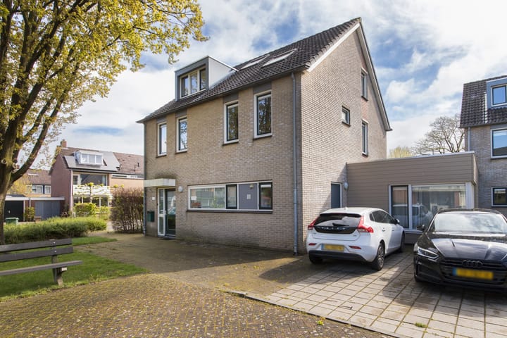 Photo 2 of Douwencamp 113