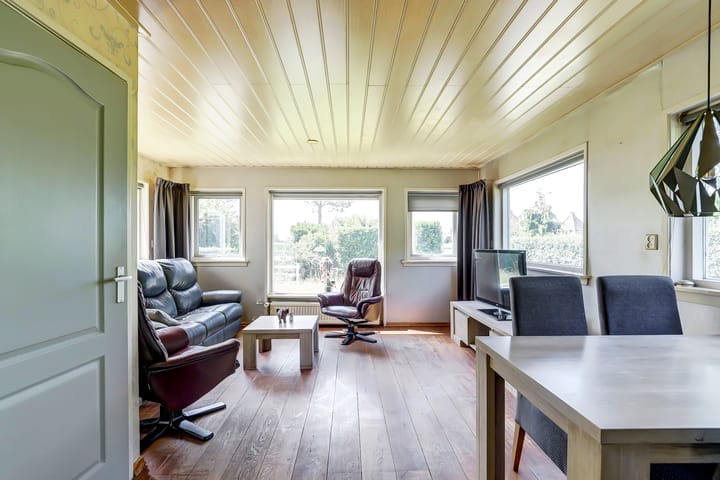 Foto 8 van Julianastraat 25