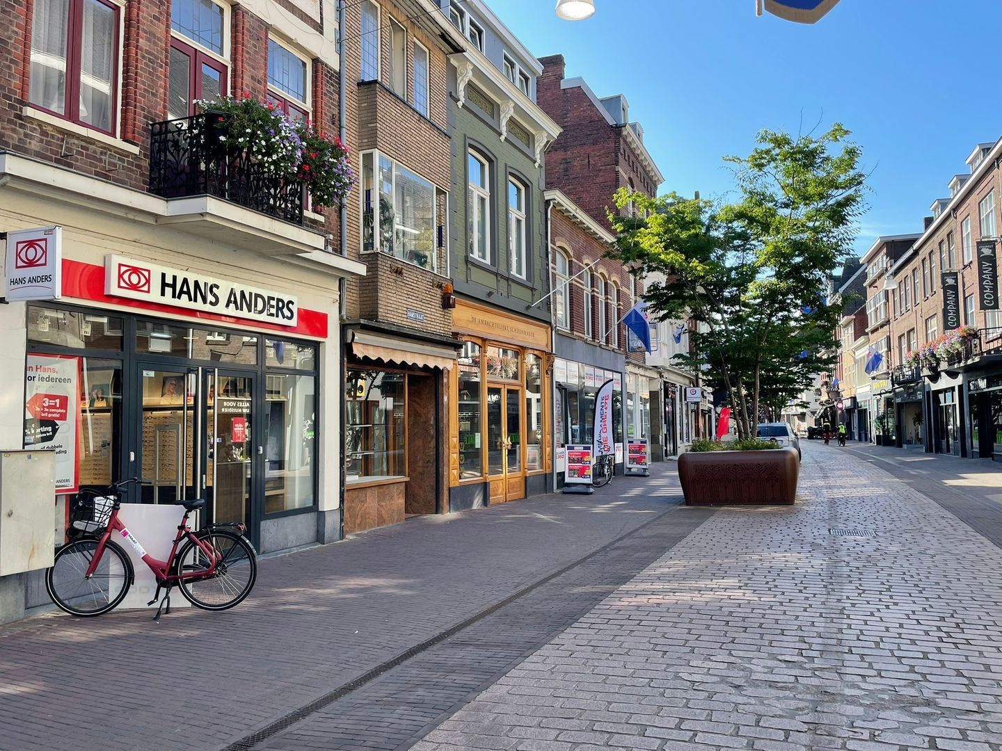 View photo 2 of Hamstraat 42