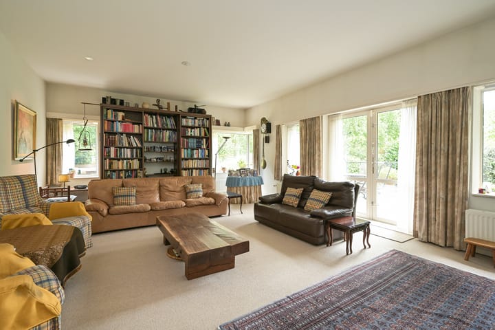 Photo 2 of Van Hogenhoucklaan 56-A