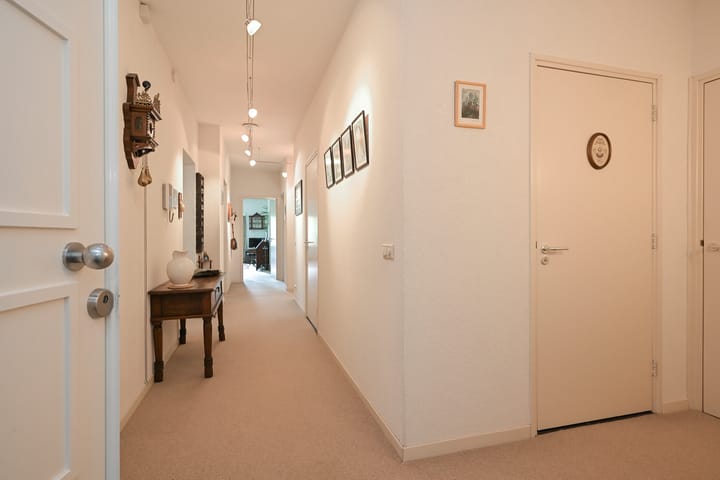 Photo 8 of Van Hogenhoucklaan 56-A