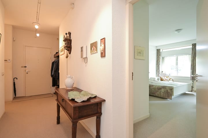 Photo 9 of Van Hogenhoucklaan 56-A