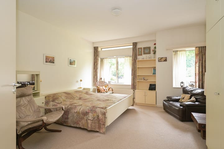 Photo 10 of Van Hogenhoucklaan 56-A