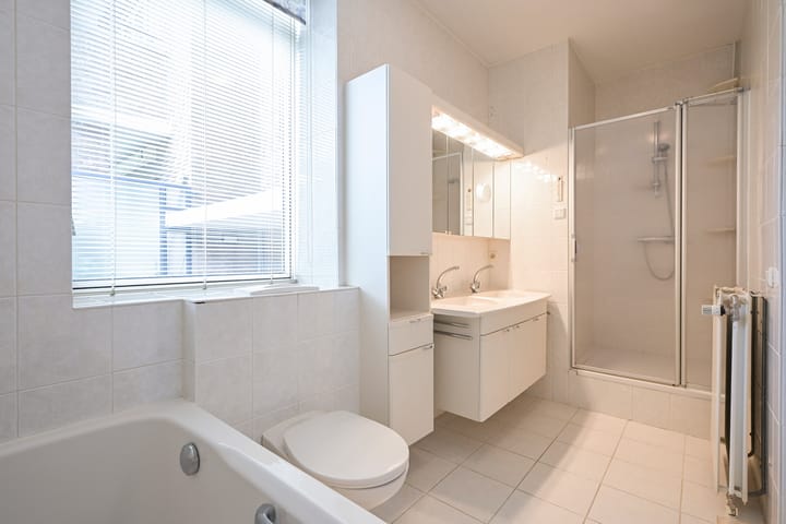 Photo 16 of Van Hogenhoucklaan 56-A