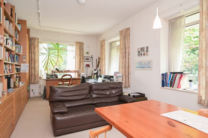 Photo 18 of Van Hogenhoucklaan 56-A