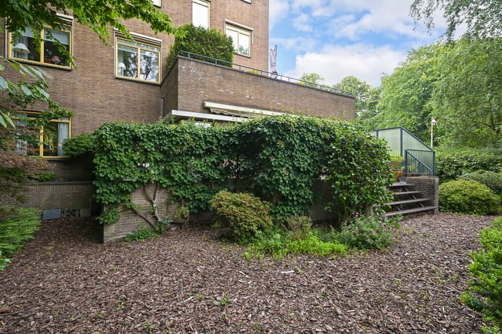 Photo 30 of Van Hogenhoucklaan 56-A