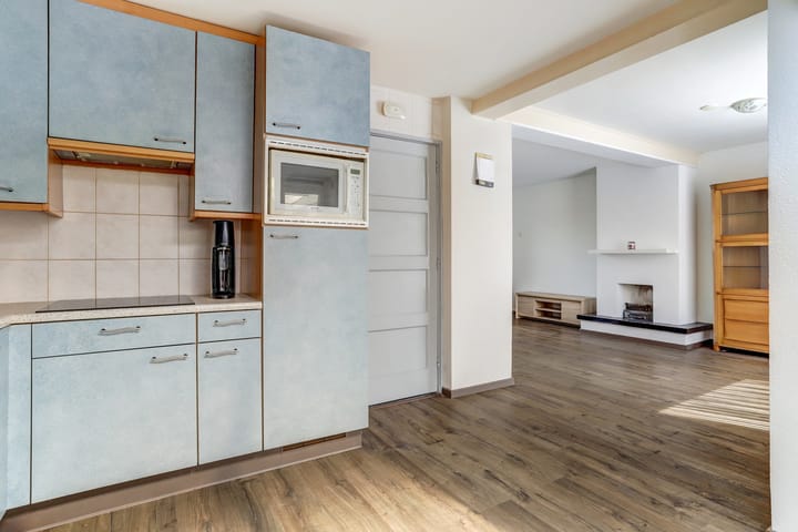 Photo 18 of Saksen Weimarstraat 19