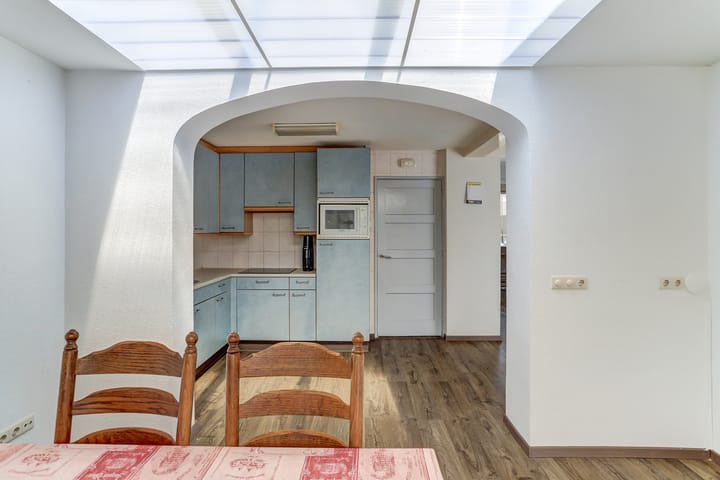 Photo 21 of Saksen Weimarstraat 19