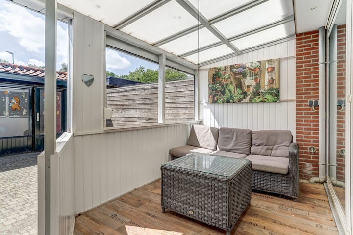 Photo 23 of Saksen Weimarstraat 19