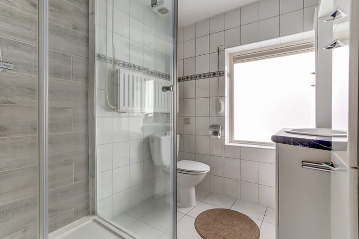 Photo 33 of Saksen Weimarstraat 19