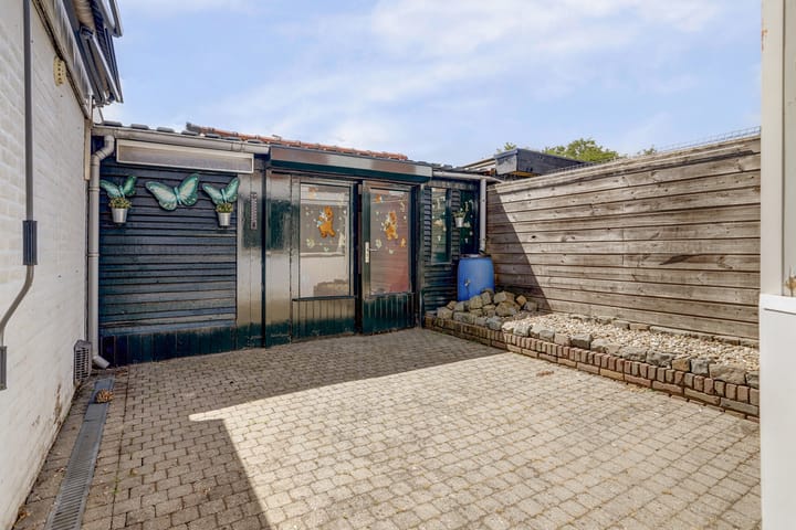 Photo 37 of Saksen Weimarstraat 19