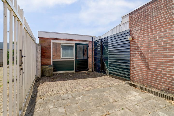 Photo 40 of Saksen Weimarstraat 19