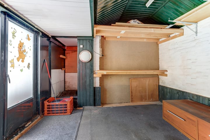 Photo 42 of Saksen Weimarstraat 19