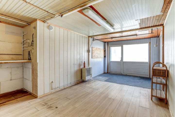 Photo 43 of Saksen Weimarstraat 19