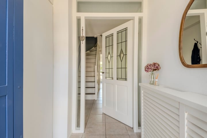 Foto 9 van Marga Klompélaan 119