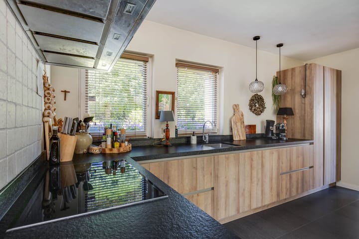 Foto 3 van Jubileumstraat 30