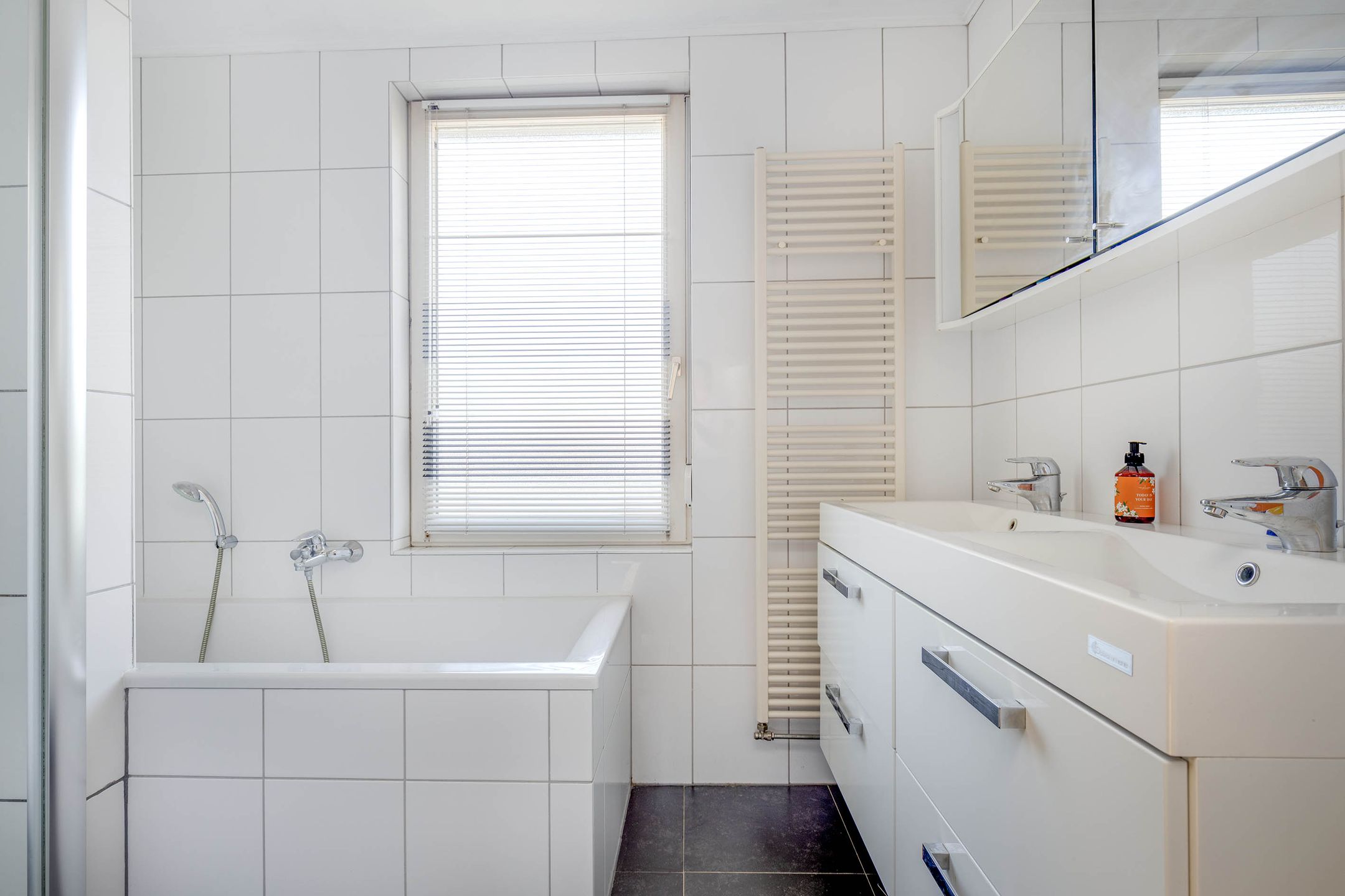 Foto 24 van Jubileumstraat 30