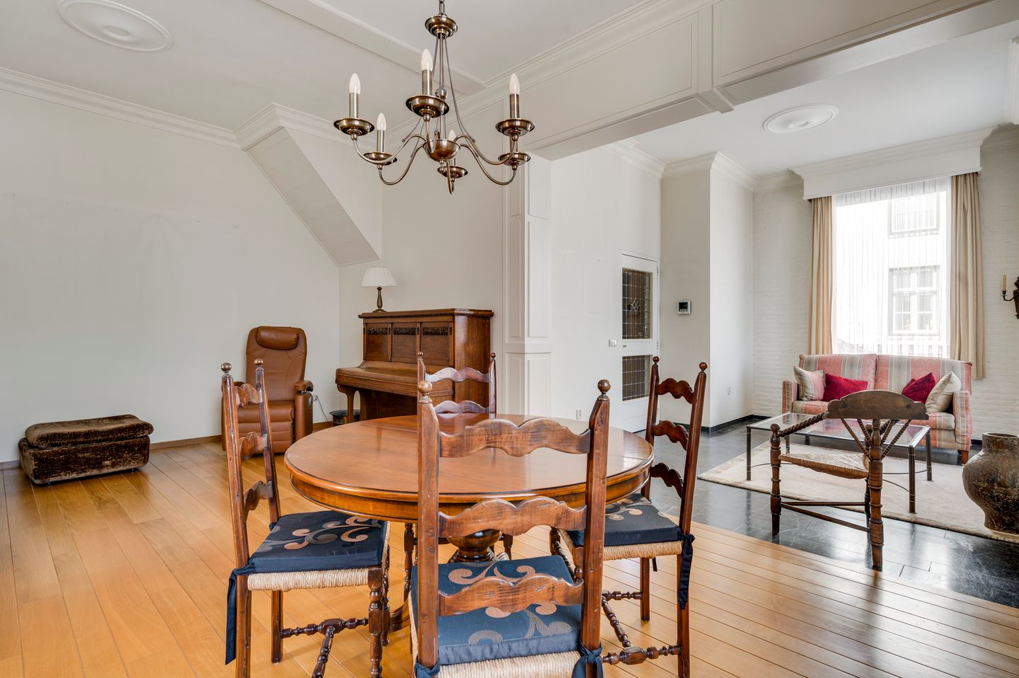 Photo 10 of Bogenstraat 44