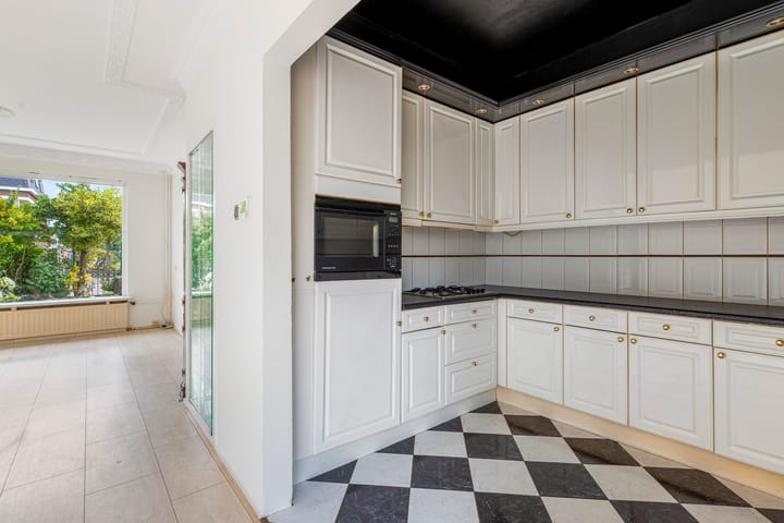 Foto 13 van Molenstraat 182