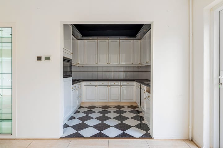 Foto 14 van Molenstraat 182