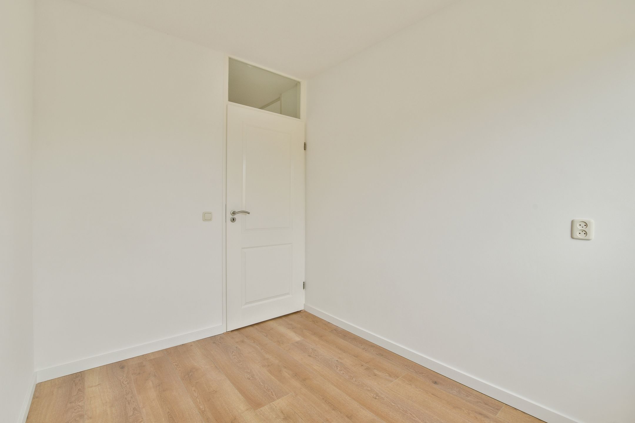 Foto 18 van Distelweg 87