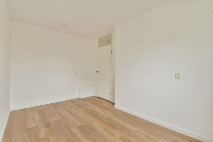 Foto 20 van Distelweg 87