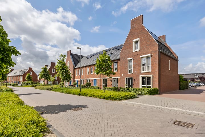 Foto 1 van Adjudant 27