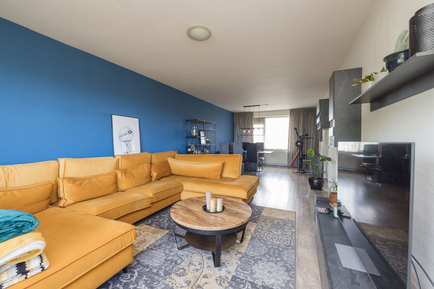 Foto 14 van Aert van Neslaan 623