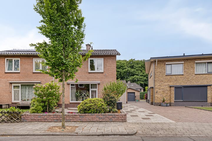 Foto 9 van Margrietlaan 10